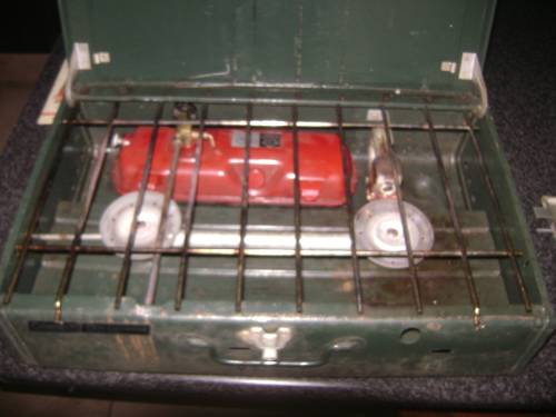 COLEMAN PARAFFIN STOVE IN GOOD CONDITION