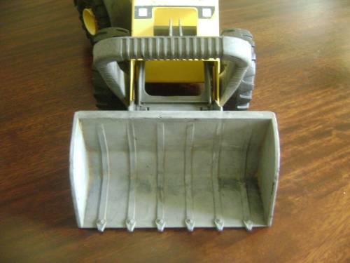 LARGE TONKA LOADER TRUCK