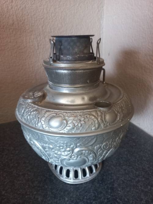 VINTAGE MILLER PARAFFIN LAMP MADE IN TGHE U.S.A.