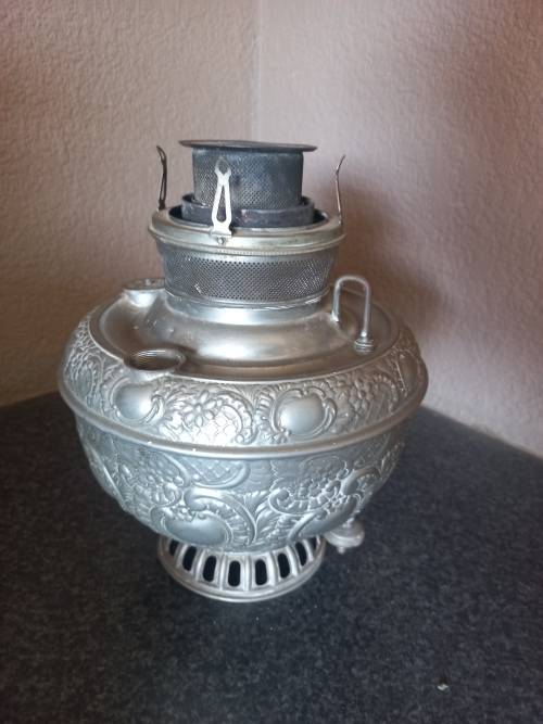 VINTAGE MILLER PARAFFIN LAMP MADE IN TGHE U.S.A.