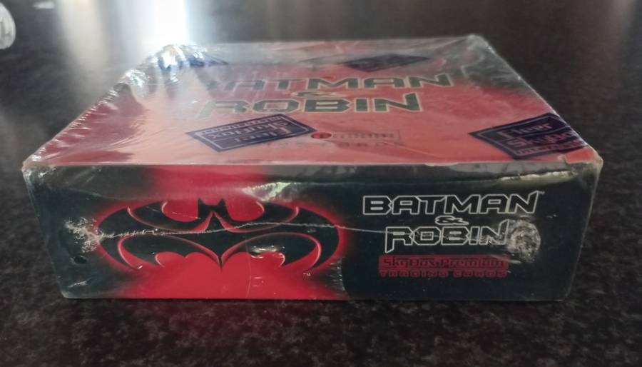 BATMAN AND ROBIN FLEER SKYBOX INTERNATIONAL  FACTIORY SEALED BOX