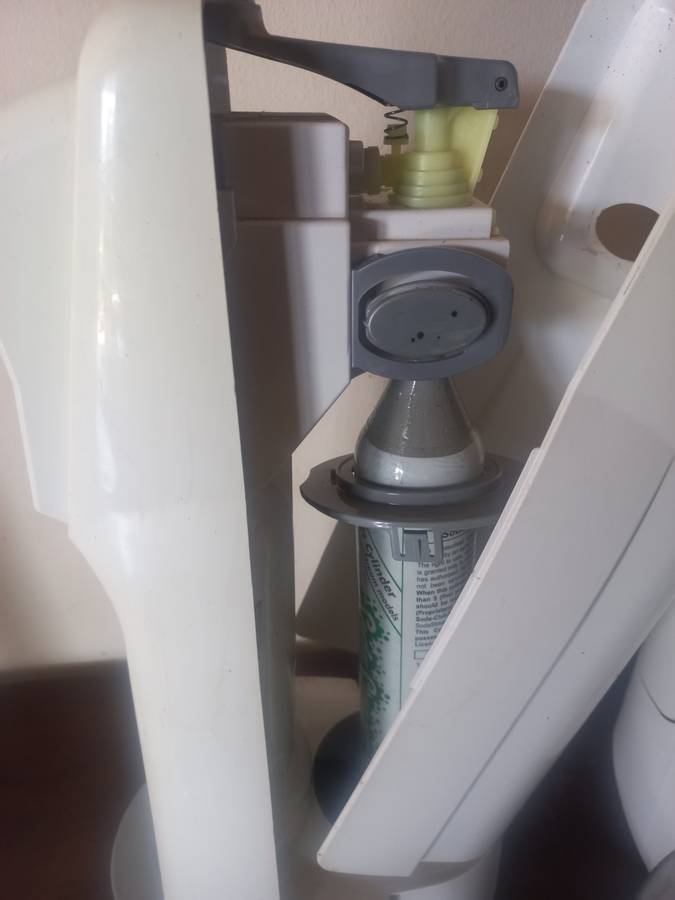 2x SODASTREAM  MACHINES WITH GAS BOTTLES