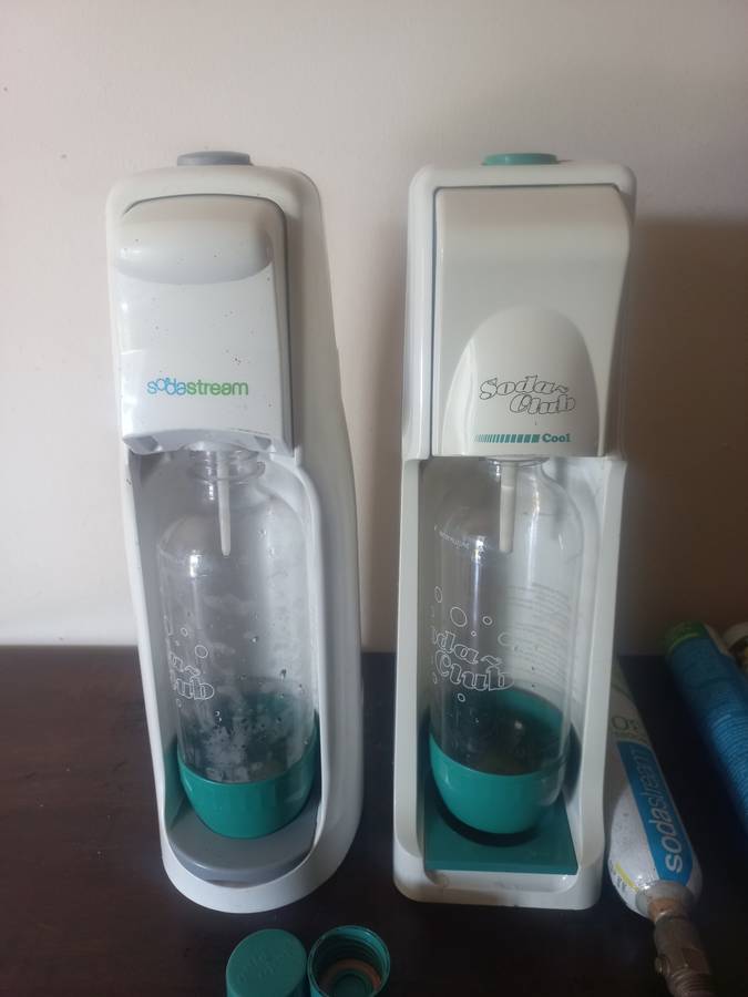 2x SODASTREAM  MACHINES WITH GAS BOTTLES