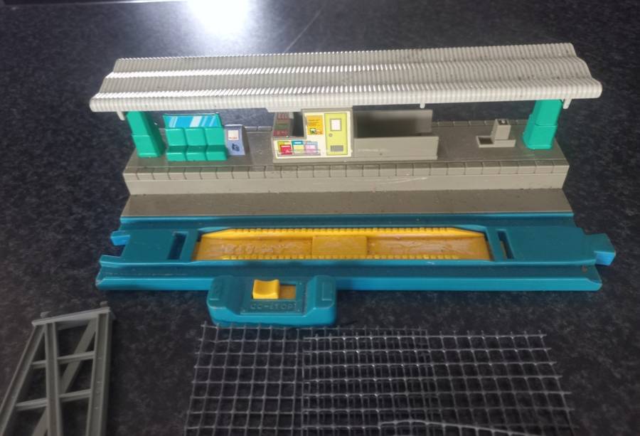 jkob lot little train houses