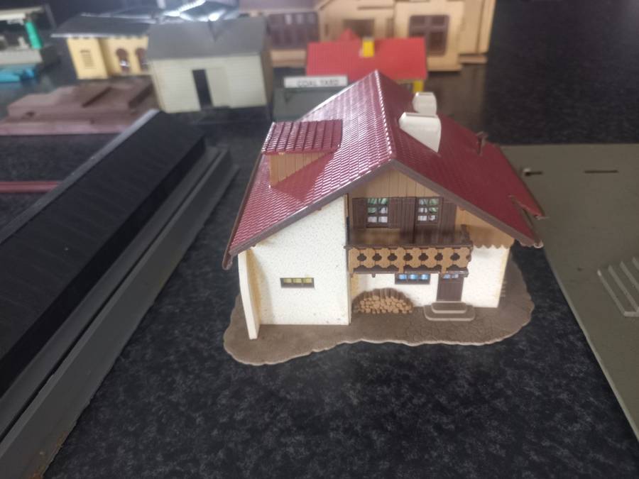 jkob lot little train houses