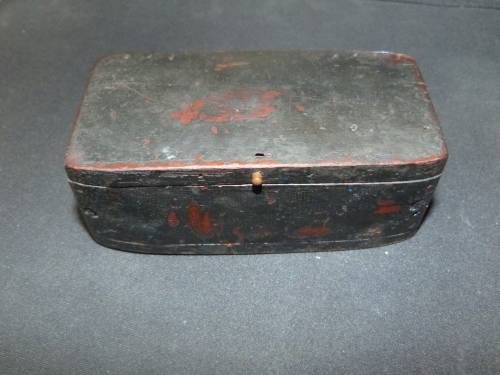 WW2 POW Escape Razor with hollow shaft in handmade box