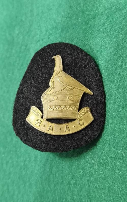 RARE!!!! WW2 RAAC - Rhodesian Air Askari Corps Cap/hat badge badge #2 - Rhodesian made