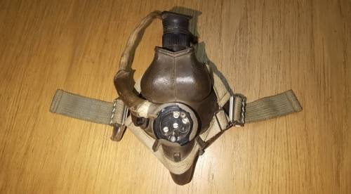 WW2 British RAF H-type Oxygen mask, dated 1945