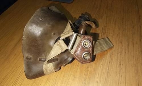 WW2 British RAF H-type Oxygen mask, dated 1945