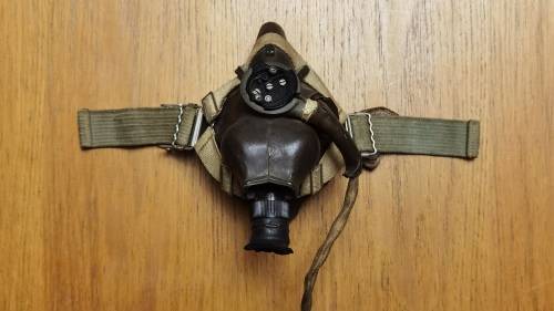 WW2 British RAF H-type Oxygen mask, dated 1945