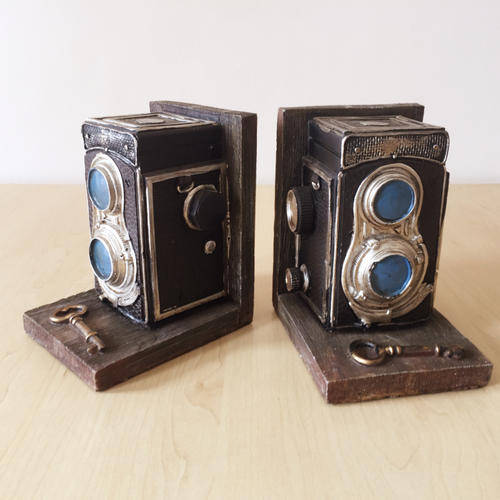 Vintage Camera Bookend (130mm x 150mm x 100mm)