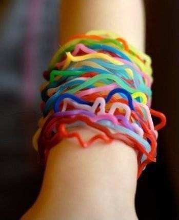 *Free Shipping - New Craze - Shaped Rubber Bands - 12 in a packet - Many Shapes and Colours*