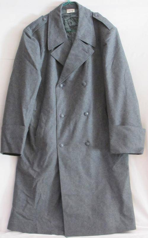 Mens Grey 1/2 Jacket, warm, lined and comfortable, Size 36\38