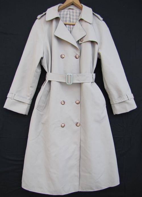 Ladies Winter Biege 3/4 Coat, Lined, Warm, Water Resistant and Comfortable, Size 38