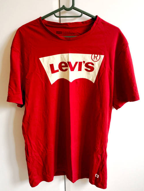 Men`s Levi`s Fashion T-Shirt - SIZE XL