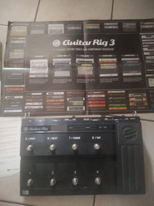 Guitar Rig 3 (licence key and controller)