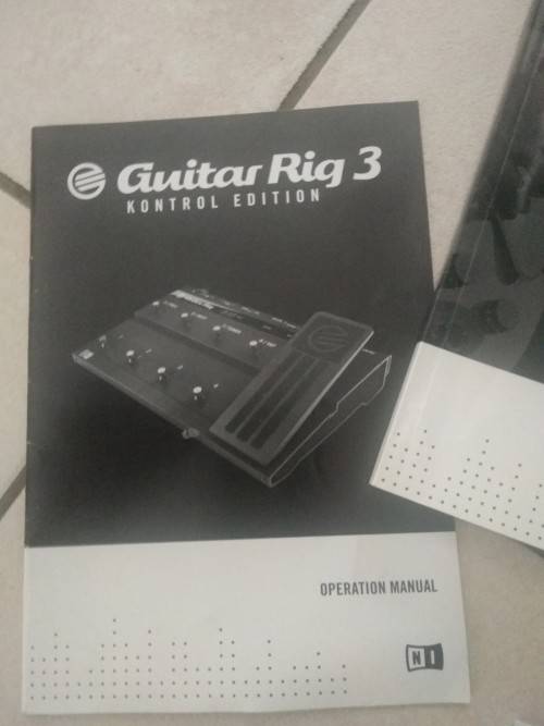 Guitar Rig 3 (licence key and controller)