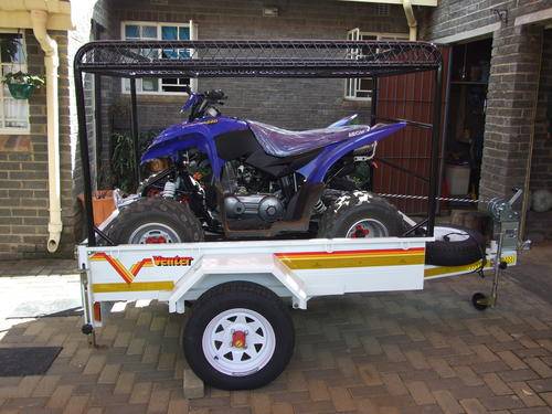 Luggage carrier for Venter trailer