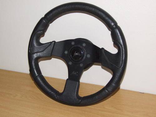 Luisi sport steering wheel