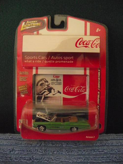coca cola Johnny Lightning '68 chevy impala convertible