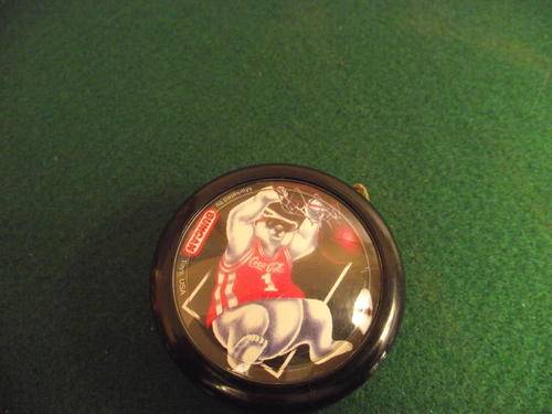 coca cola duncan yo yo ( bear playing basket ball )