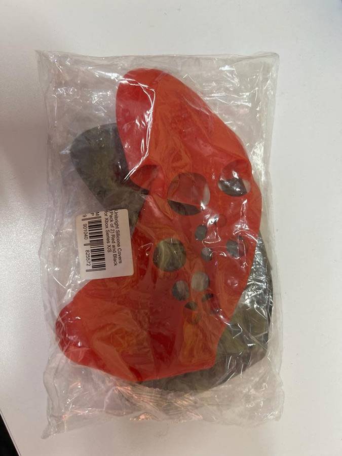 Xbox Series X Console with 4x controlles, bags, game and dust cover