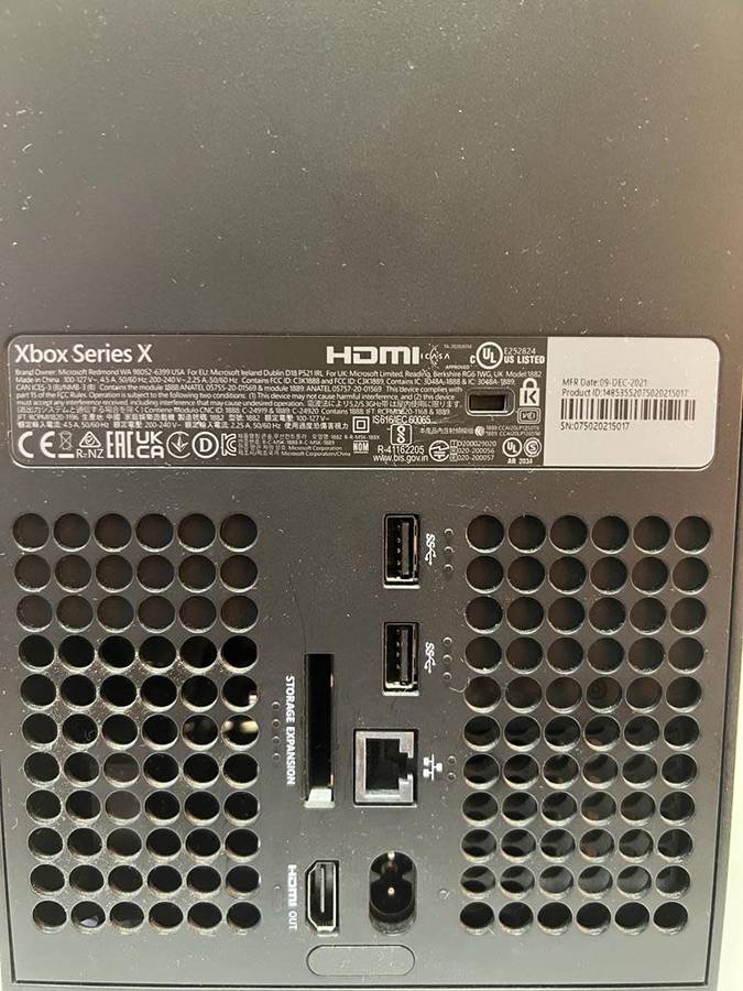 Xbox Series X Console with 4x controlles, bags, game and dust cover