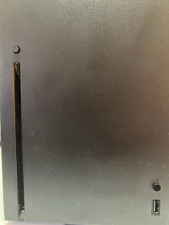 Xbox Series X Console with 4x controlles, bags, game and dust cover