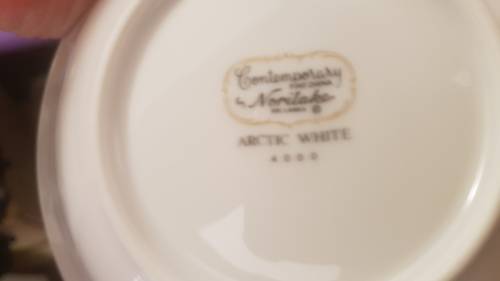 *** Origional RARE NORITAKE Dinner Service | Artic White 46 pcs *** Deceased Estate ***