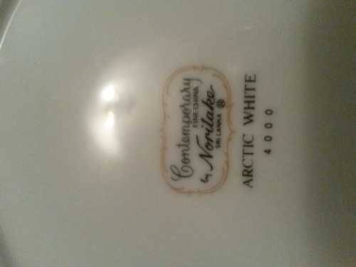 *** Origional RARE NORITAKE Dinner Service | Artic White 46 pcs *** Deceased Estate ***