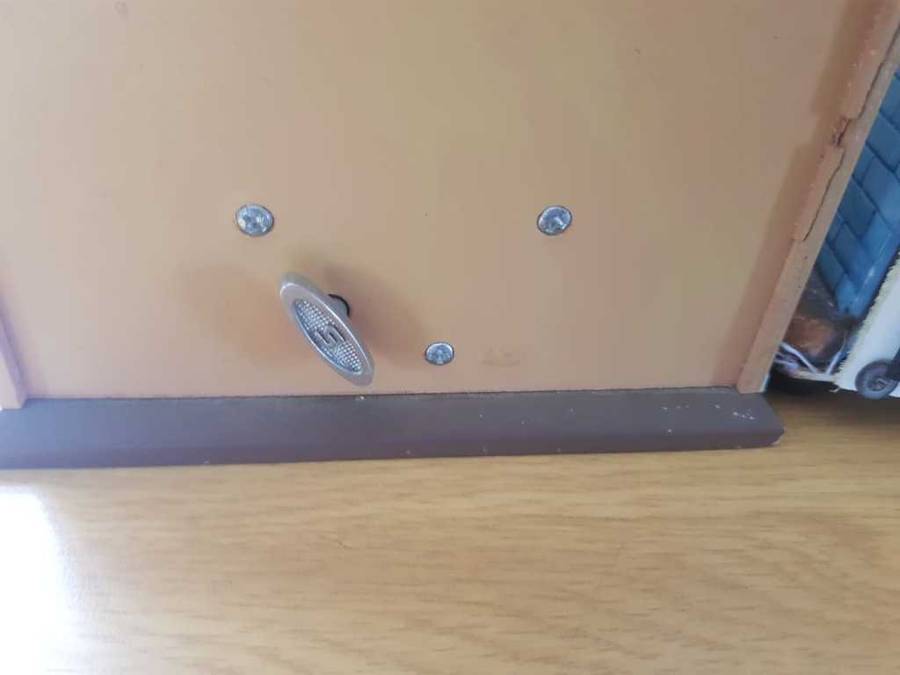 *** RARE FIND *** Wooden Christmas Music Hall Wind Up  Circa 1983 + Santa Music Box