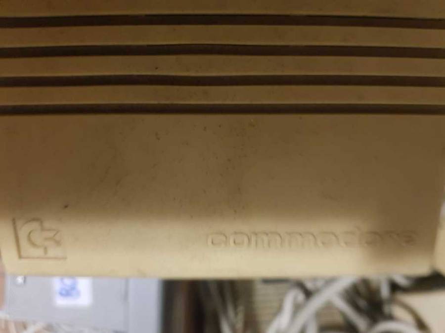 Lot Electronics | Commodore PSU`s | PSU`s | Nav Aid | Vintage Keyboard | Others