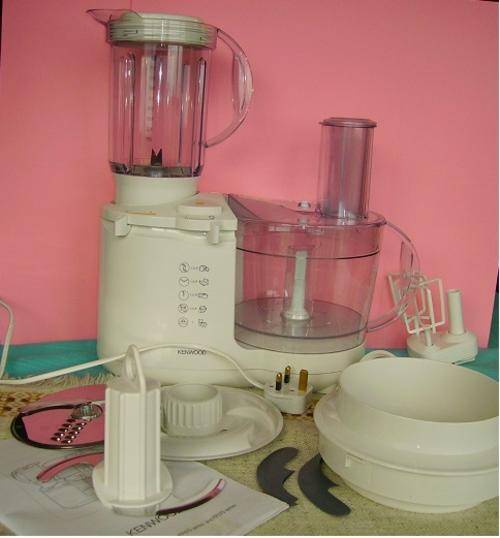 KENWOOD FP470-PK complete + new Food Processor ex UK UNUSED