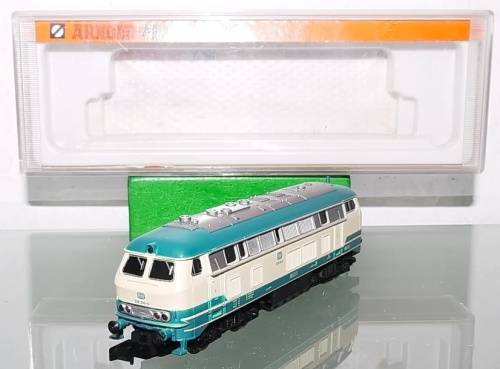 BR218 Diesel Locomotive, long haul, 4 axles, analogue, pre-owned, top condition, boxed N2054 Arnold