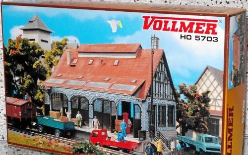 H0 gauge Goods Shed (298x165x185mm h) building kit, H0.1-87.HO 8/Vollmer.5703