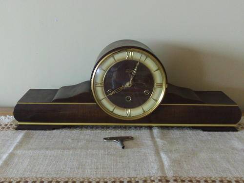 Exquisite German made MANTLE CLOCK, superb Westminster Chime ! ! ! vintage