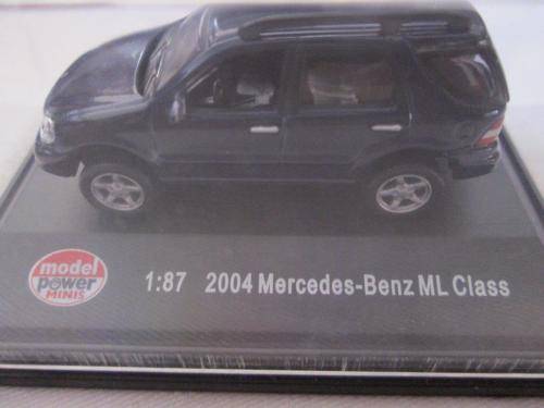 2004 Mercedes Benz ML, Metal HO scale in Jewel case