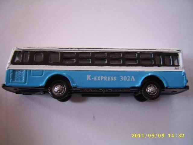 METAL BUS N SCALE
