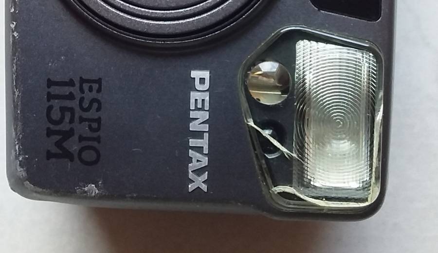 Pentax ESPIO 115M FILM Camera in good working condition.