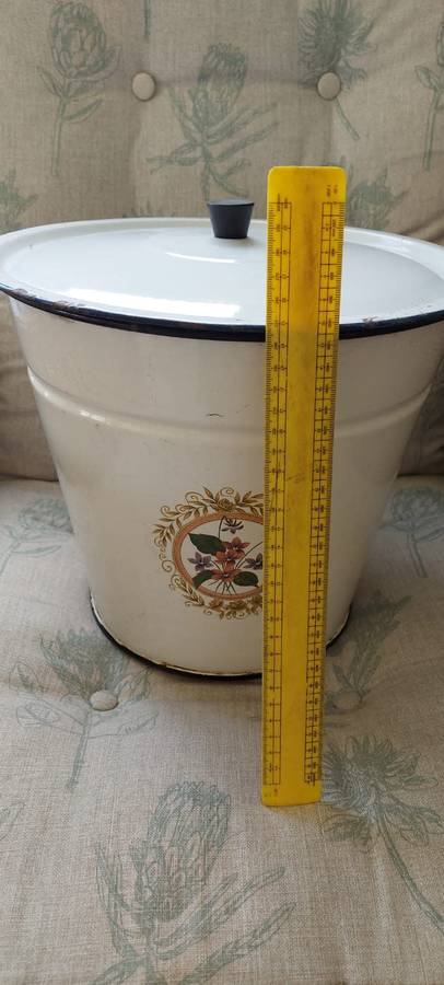 Large Enamel Bucket