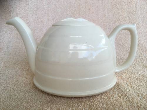 ***Spring Special*** Beautiful Original 1960's Cream Retro Tea Pot