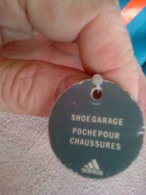 ADIDAS SPORTS BAG -GOOD CONDITION