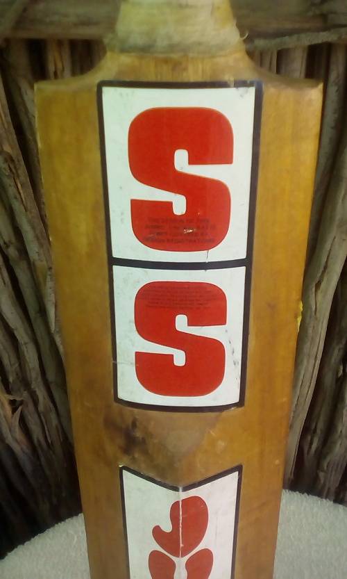VINTAGE SS JUMBO CRICKET BAT -USED CONDITION