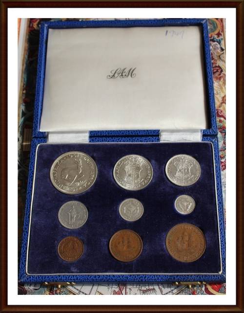 1951 S.A.U,  Excellent Set Mix of Circulated Coins and AU in Good Condition, as per Photo.