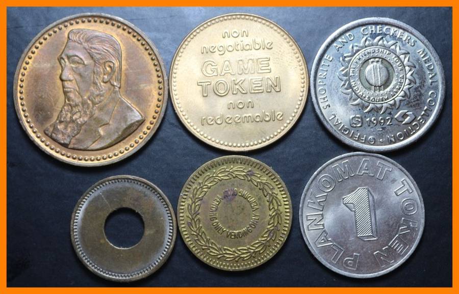Lot of Tokens and Medal : One Bid Take the Lot), as per Photo.