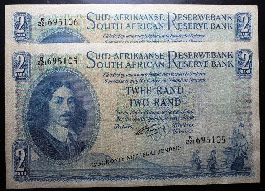 S. A. Bank Note :  TWEE RAND/TWO RAND : RARE  SECUENTIAL NUMBERS 695105/695106 : G. RISSIK .