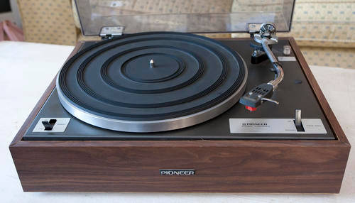 Pioneer PL12R Turntable