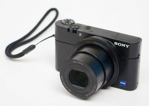 Sony RX100 - 20.2MP - Zeiss Lens