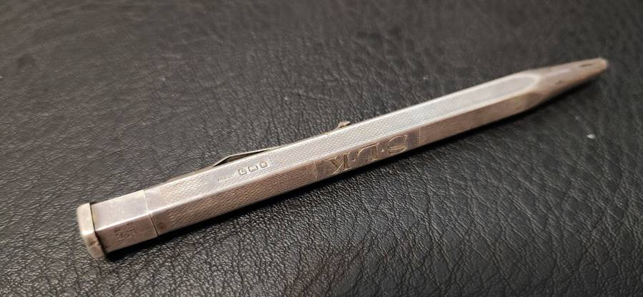 Yard-o-led Silver Pencil
