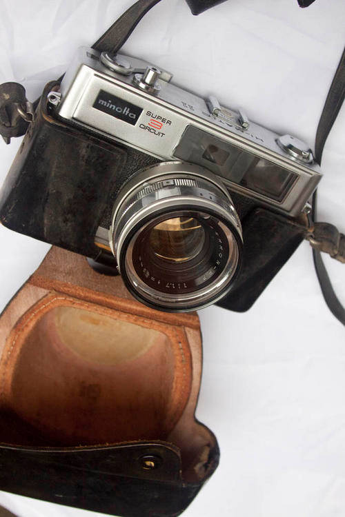 Minolta Hi-Matic II. F1.7 lens.